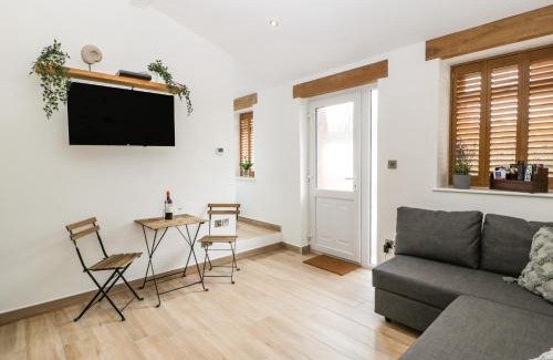 Lydney Casa | The Netherend Inn - Pet Friendly Haven