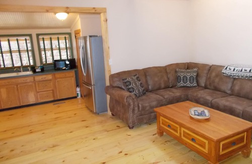 Rising Fawn Cabina | Vistas a la montaña increíblemente renovadas con bañera de hidromasaje