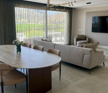Migdal Apartamento | The Nine Villas