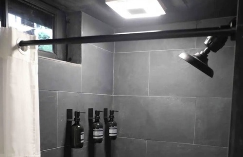 Joelton Cabina | The Nordic Villa Hideaway with Hot Tub + Sauna!