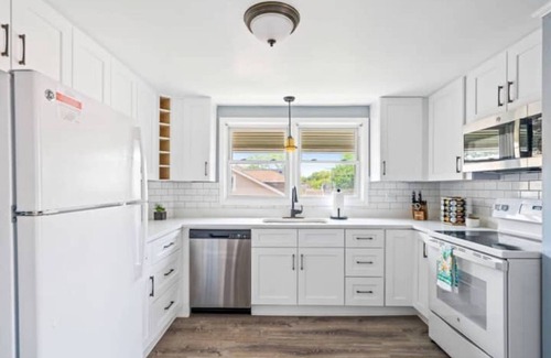 Norwood Park East Apartamento | The Norwood Nook – Walkable Stay Near O’Hare & Metra!