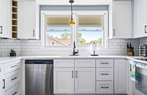 Norwood Park East Apartamento | The Norwood Nook – Walkable Stay Near O’Hare & Metra!