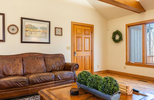 Rising Fawn Casa | The Oakwood House on Lookout Mountain