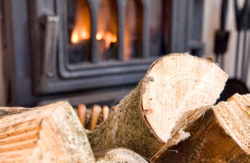 Calder Bridge Cabaña | The Old Bakehouse - A Cosy Cottage for 2