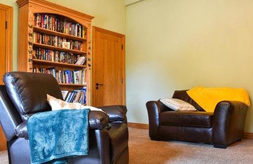 Pentrefelin Casa | The Old Boot Room