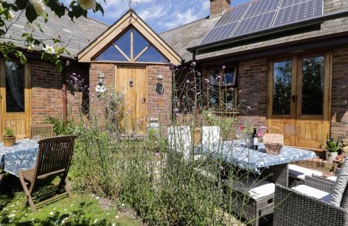 Woodfalls Casa | The Old Byre