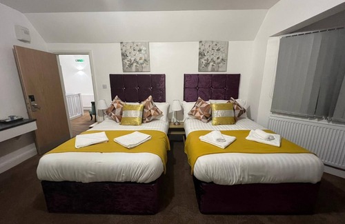 Newton Blossomville Hotel | The Old Mill Inn