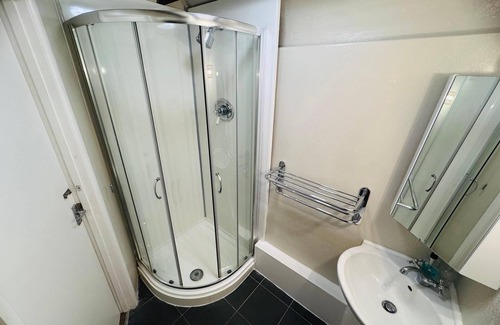 Newton Blossomville Hotel | The Old Mill Inn