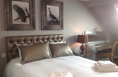 Horseheath Hotel | The Old Red Lion Inn