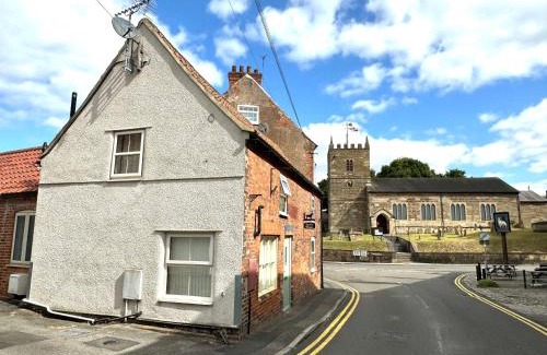 Ollerton Casa | The Old Shop at Savile House - Sherwood Forest