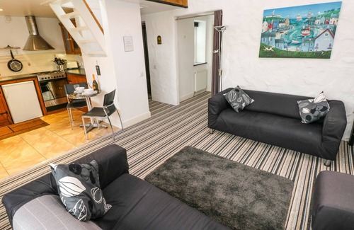 Fishguard Cabaña | The Old Stables