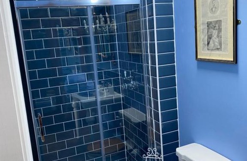 Gloucester Casa | The old vicarage coach house