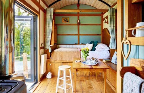 Trecastle Apartamento | The Orient Express Shepherd's Hut with Hot Tub