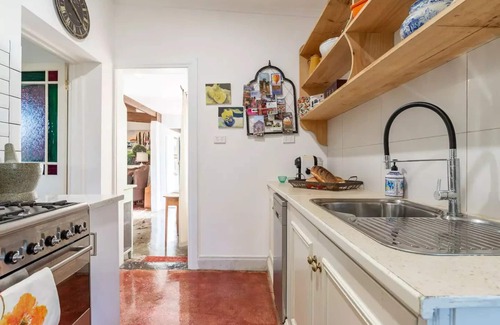 Greenock Cabaña | The Original Cobbler's Cottage