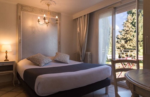 Martigues Hotel | The Originals Boutique, Clair Hôtel, Martigues