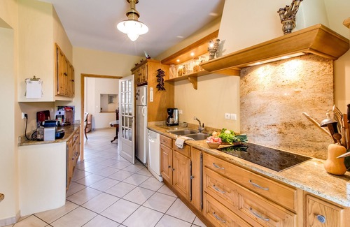 Cassagne Casa | The Ostal Cassinia cottage