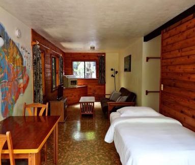 Volcano Hotel | The Pacifica Inn