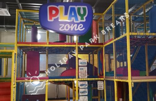 Selsey Casa | The Palms - Spacious 3 Bed at Seal Bay Resort in Selsey