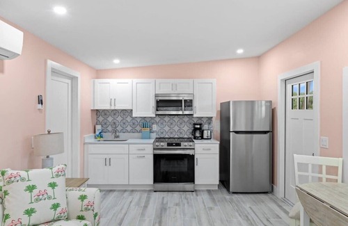 Sanibel Hotel | THE Palmview AND Sandpiper Inns