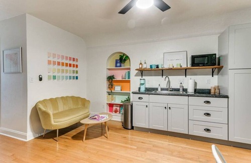 Lincoln Terrace Apartamento | "The Pantone Penthouse" - 1B/1B