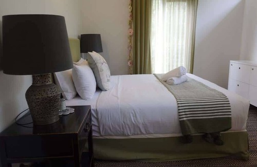 Pearl Beach Villa | The Pavilions at Pearl