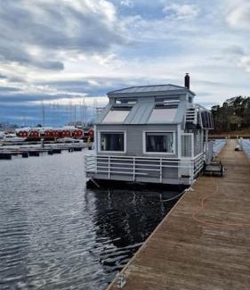 Lervik Alquiler De Eote | The pearl