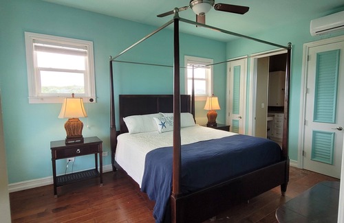 Salt Pond Cabina | The Penthouse Suite Sunset Views Long Island Harbour Club