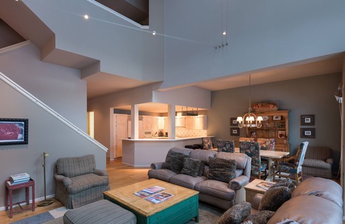 Warm Springs Casa | Ahorre AHORA para la casa de lujo de primavera y verano! 2-9 personas