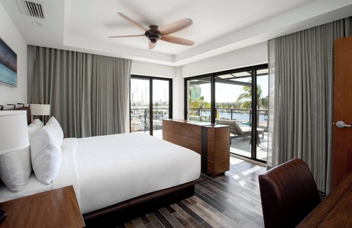 Key West Hotel | The Perry Hotel & Marina Key West