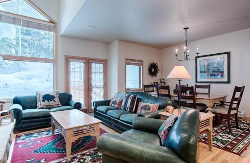 Peak 8 Casa | The Pines 51 by Great Western Lodging