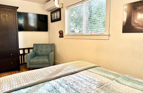 Grass Valley Hotel | The Pines Inn and Cottages