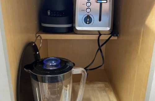 San Antonio Apartamento | The Play & Stay Escape-Charming 2-bedroom apartment in the heart of San Antonio.