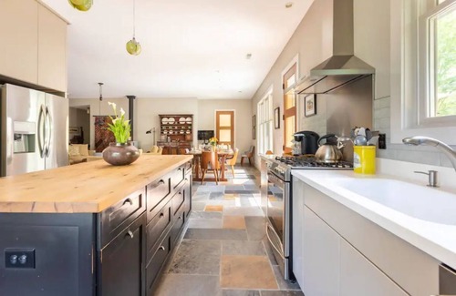 Forsyth County Casa | The Poet's House, Luxury and Solitude on 100 acres