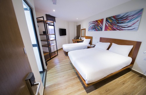 Taman Tampoi Indah Hotel | The Point Boutique Hotel