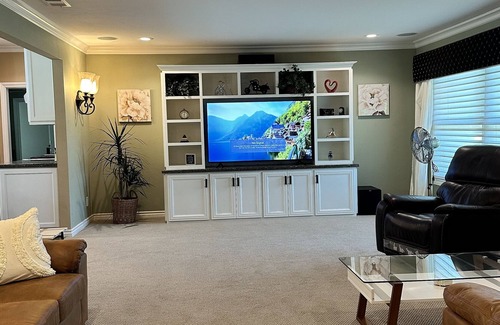 Anaheim Resort Casa | The Pool House Retreat