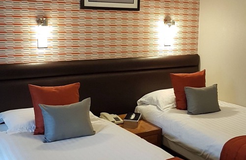 Moulton Hotel | The Poplars Moulton