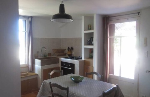 Vezenobres Apartamento | The priory house