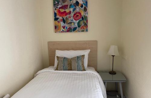 Olney Casa | The Queen Hotel