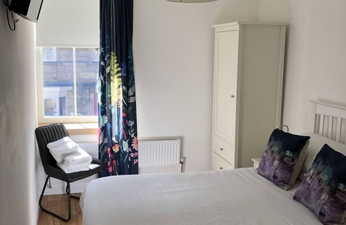 Buxton Hotel | The Queens Head Hotel