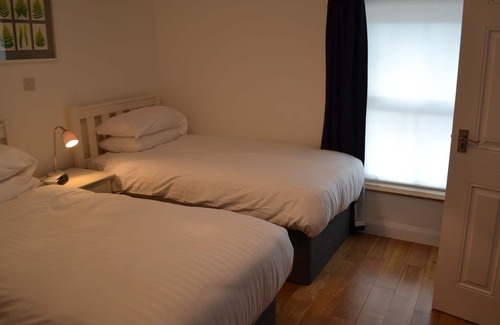 Buxton Hotel | The Queens Head Hotel