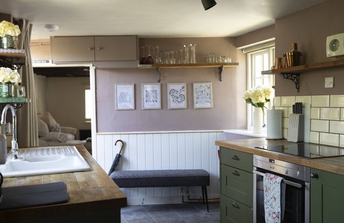 Broadwell Cabaña | The Rabbit Hole | Cotswold Holiday Let | 1 Bed & Sleeps 2