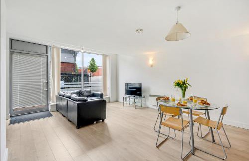 Trafford Apartamento | The Railway Pass The Keys Modern 2-Bed Apartment in Central Altrincham
