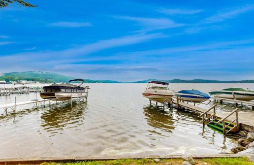 Laconia Casa | The Red Adirondack Chai, Unit 9