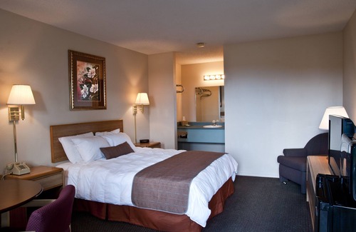 Eureka Springs Hotel | The Regency Inn