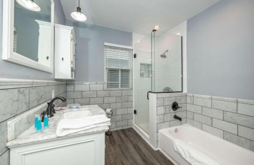 Livingston Park Casa | The Restful Roost w Hot Tub