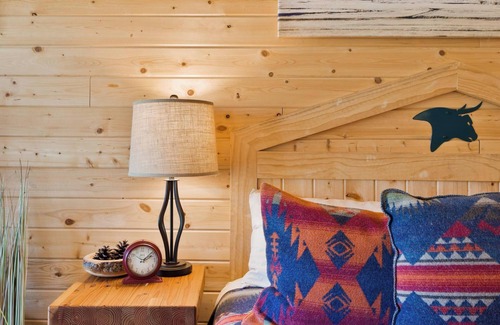 Grant County Hotel | The Retreat at Silvies Valley Ranch