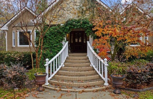 Willow Spring Casa | The Retreat-Hot Tub-Theater-Bar-6000sqft