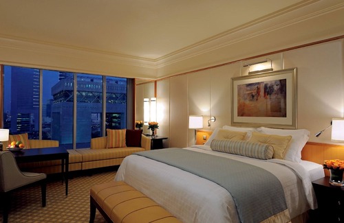 DIFC Hotel | The Ritz-Carlton Executive Residences