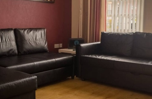 Chester Casa | The Roman Gathering 5 Bed - Sleeps 12 City Centre