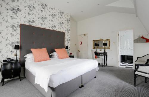 Bath Hotel | The Roseate Villa Bath